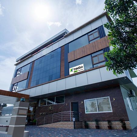 Treebo Amigos Residency Cochin Airport Hotel Kochi Bagian luar foto