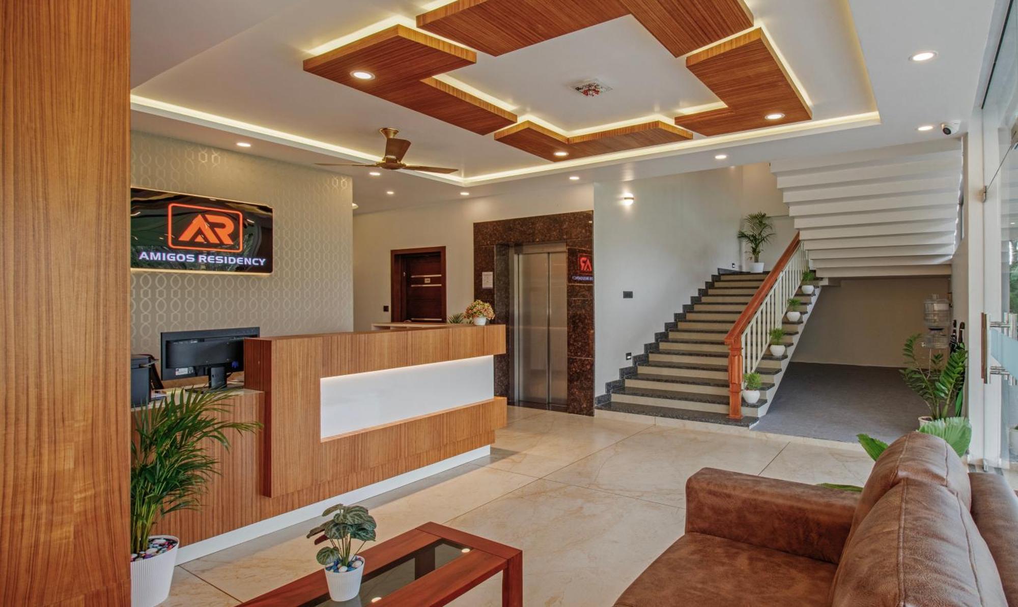 Treebo Amigos Residency Cochin Airport Hotel Kochi Bagian luar foto