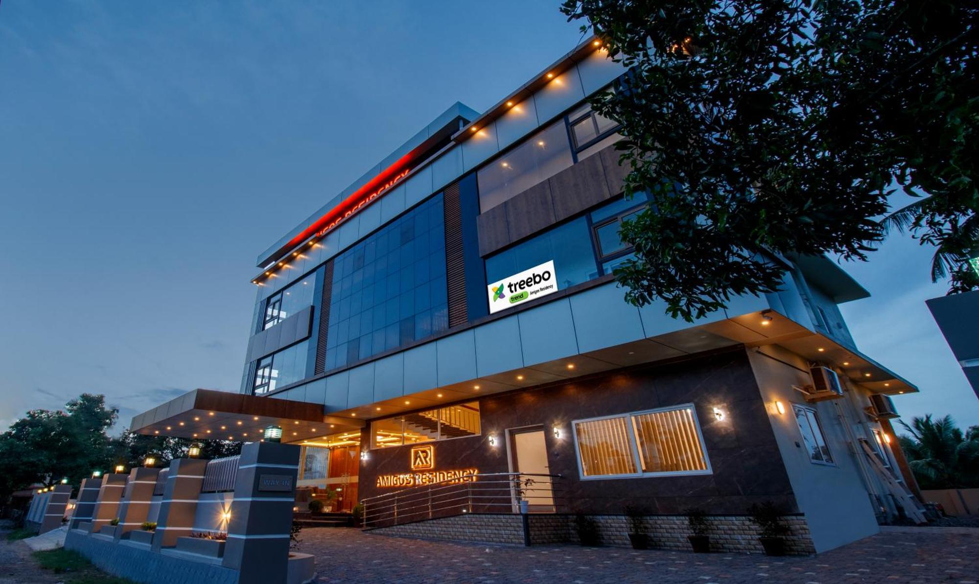Treebo Amigos Residency Cochin Airport Hotel Kochi Bagian luar foto
